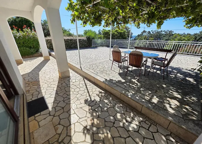 Fuer 4-5 Personen Mit Terrasse By Interhome * Dramalj